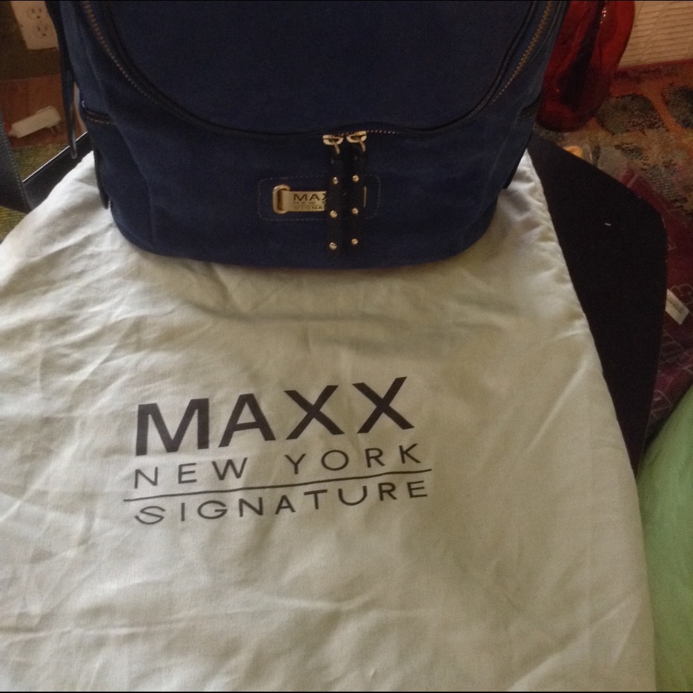 MAXX NY SIGNATURE